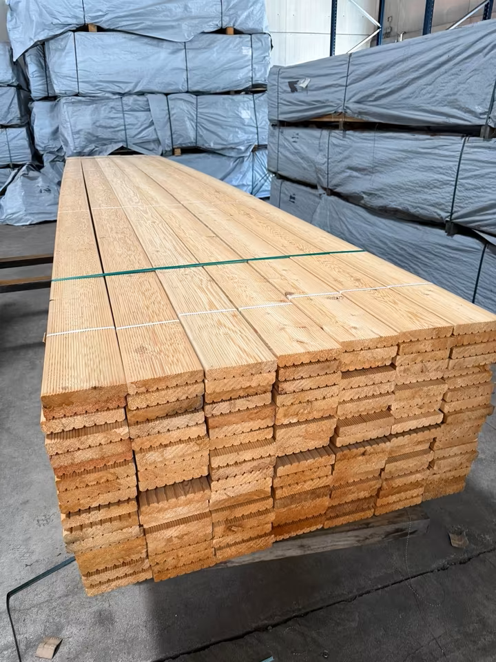 Terrassendielen Geriffelt